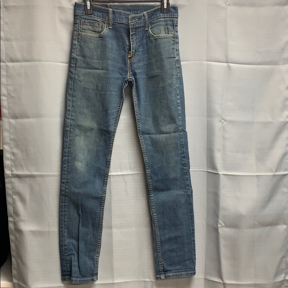 Men Levi’s darker rinse stretch 511 30x32